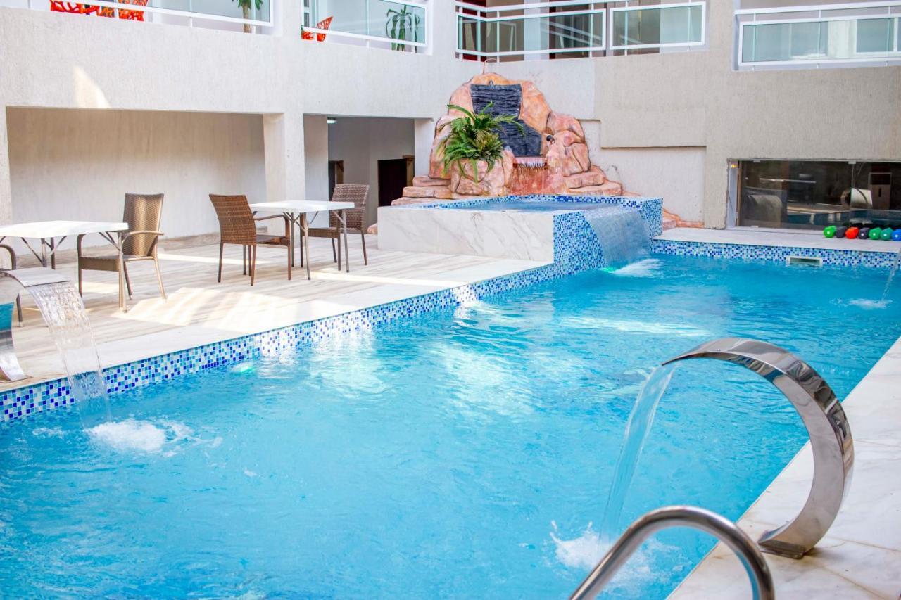 Sana Hotel Abidjan Exterior photo