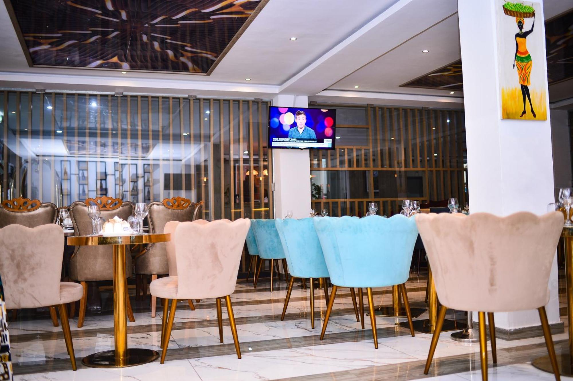 Sana Hotel Abidjan Exterior photo
