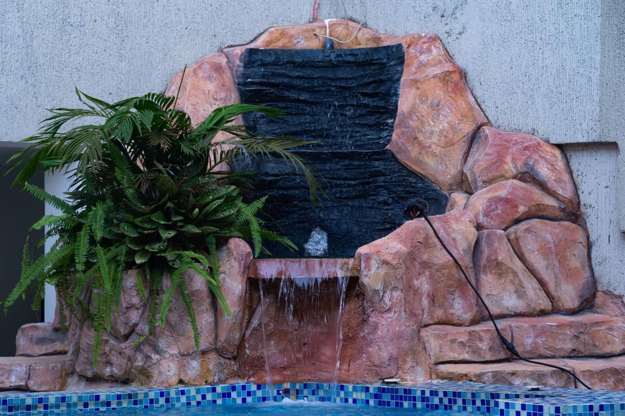 Sana Hotel Abidjan Exterior photo