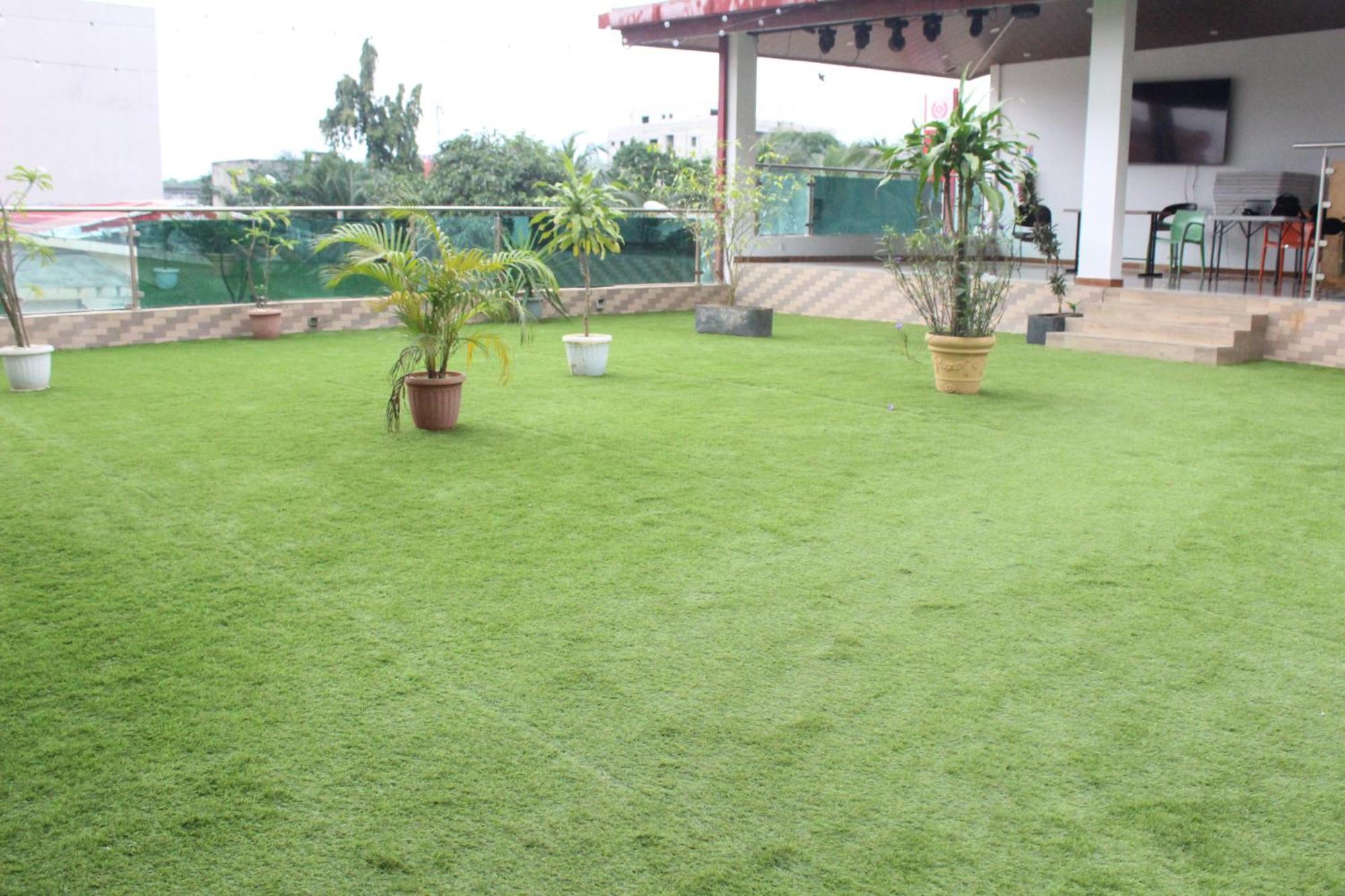 Sana Hotel Abidjan Exterior photo